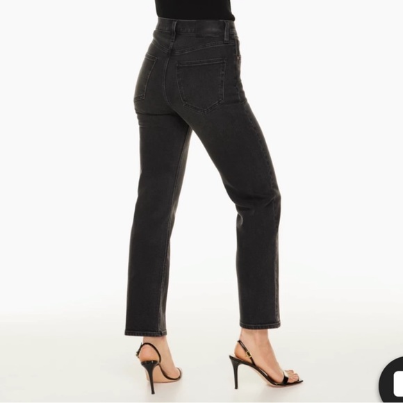 Aritzia Denim Forum Black Arlo High Rise Straight Jeans 28L - Picture 6 of 6